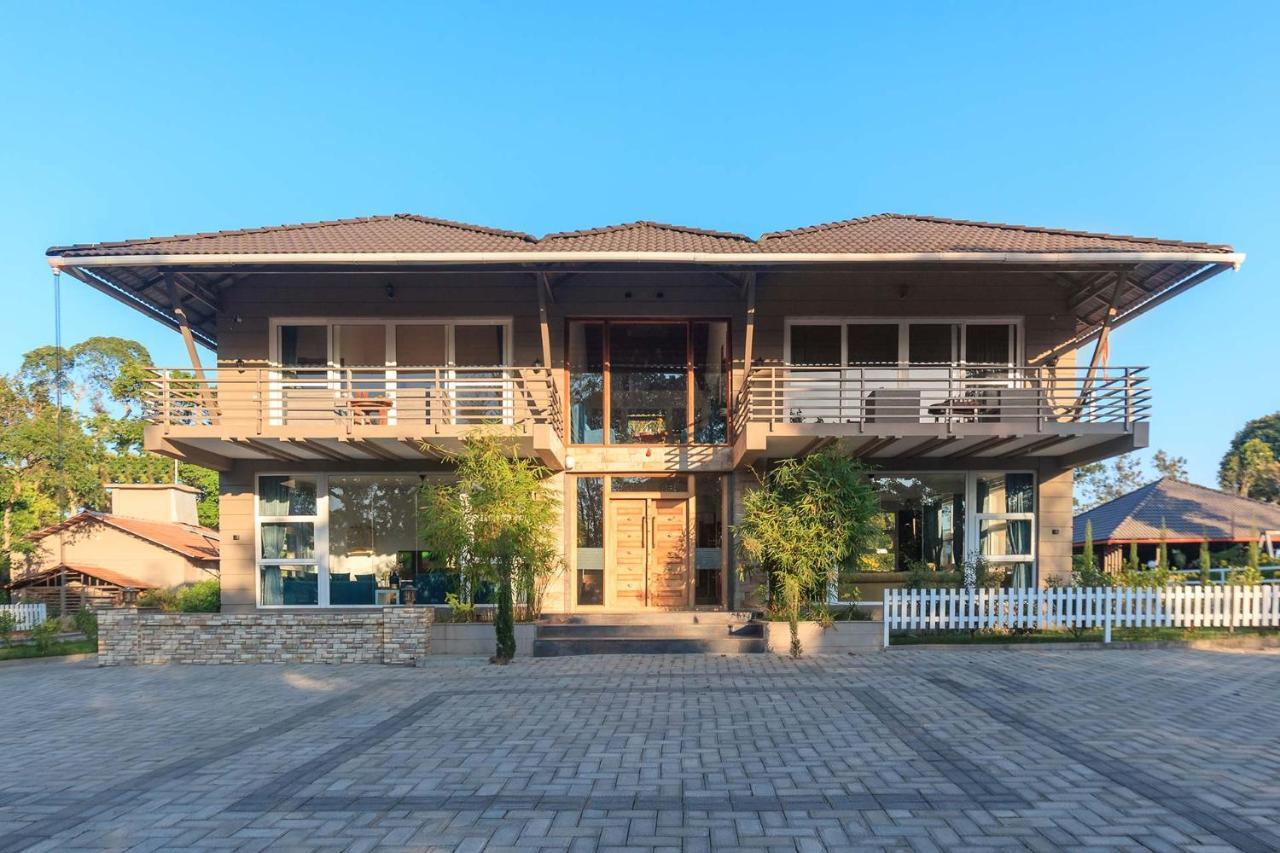 Coffee & Mist Luxury Villa- Comp Breakfast, Pool, Lounge, And Coffee Estate By Stayvista Madikeri Εξωτερικό φωτογραφία