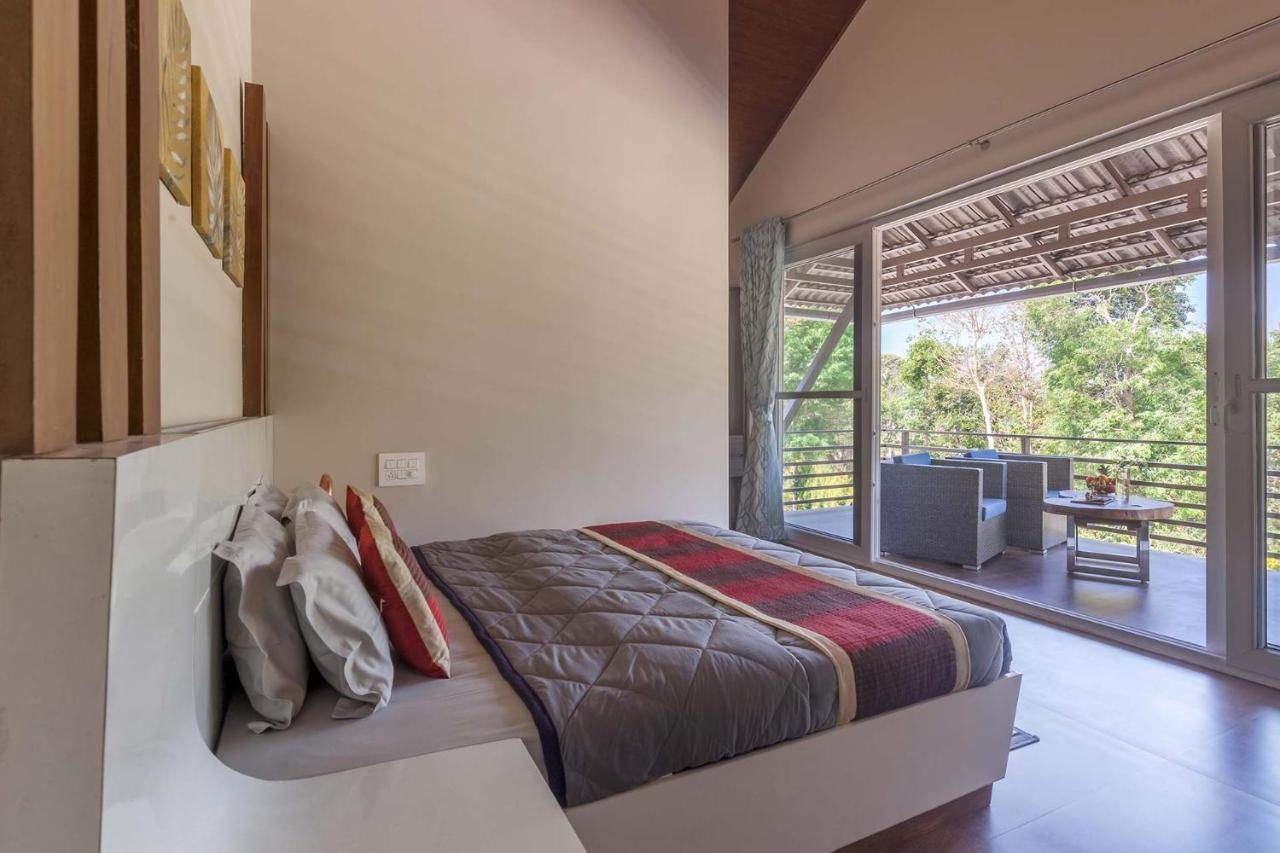Coffee & Mist Luxury Villa- Comp Breakfast, Pool, Lounge, And Coffee Estate By Stayvista Madikeri Εξωτερικό φωτογραφία