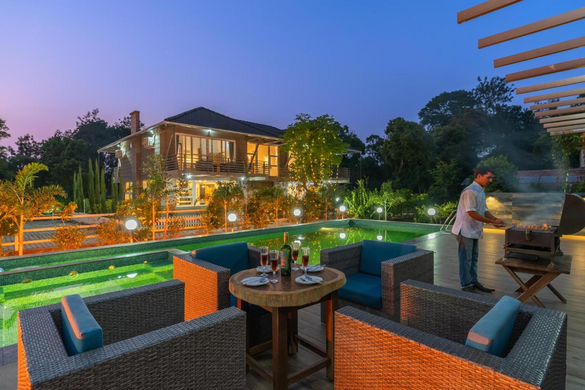 Coffee & Mist Luxury Villa- Comp Breakfast, Pool, Lounge, And Coffee Estate By Stayvista Madikeri Εξωτερικό φωτογραφία